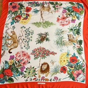 Gucci V. Accornero Botanical Scarf Floral White Red Border Silk
